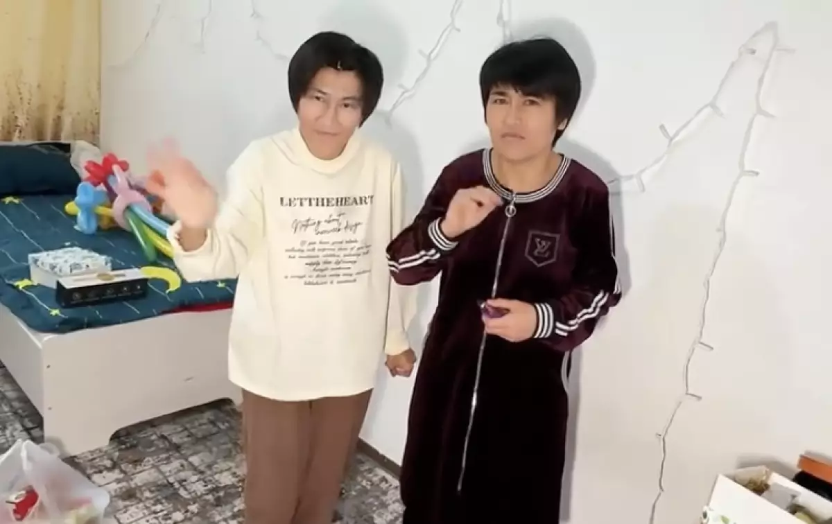 «Азып-тозып, басылып қалыпты»: Апалы-сіңілі Назгүл мен Құндыздың қазіргі жағдайы белгілі болды (ВИДЕО)