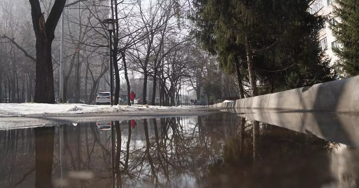Плюсовую температуру пообещали в двух мегаполисах Казахстана.