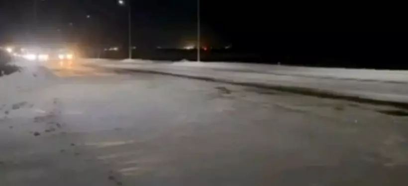 Оказавшегося в снежном заносе водителя спасли в области Абай