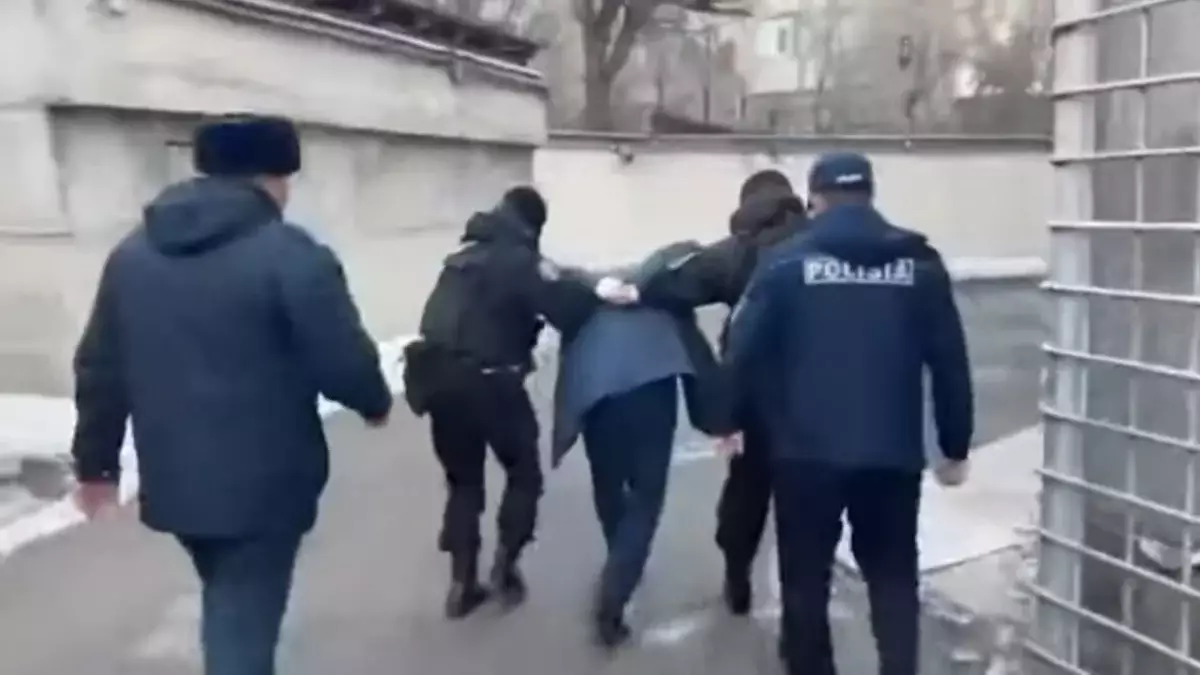 Жуткое убийство девушки в Шымкенте: подозреваемого нашли за городом (ВИДЕО)