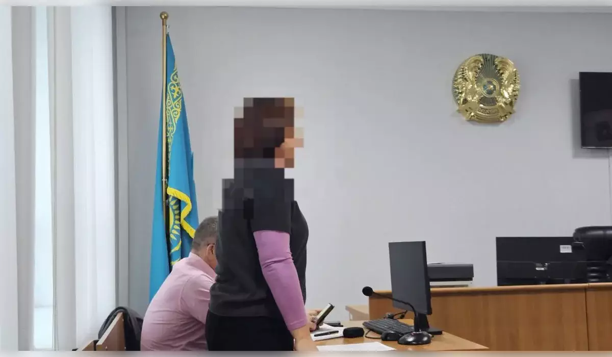 Қостанайда ұлын белдікпен ұрған мұғалім айыппұл арқалады