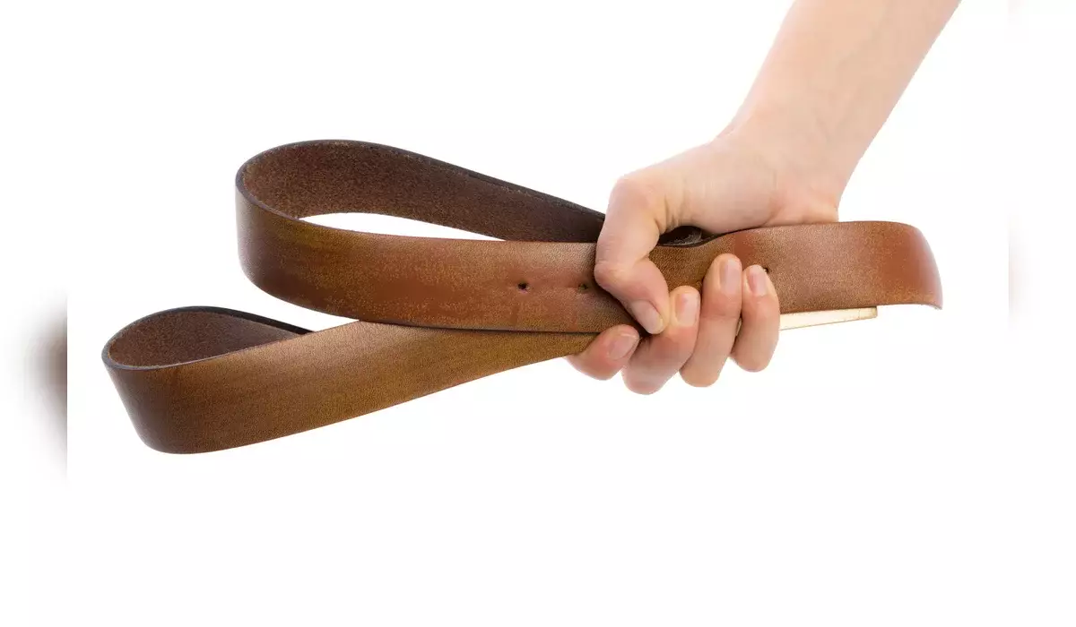 Педагога из Костаная судили за побои сына ремнем