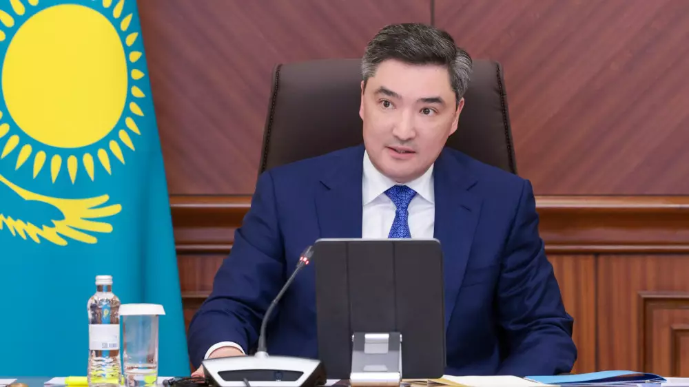 В Казахстане заявили о стопроцентном охвате водой, но Бектенов напомнил о жалобах