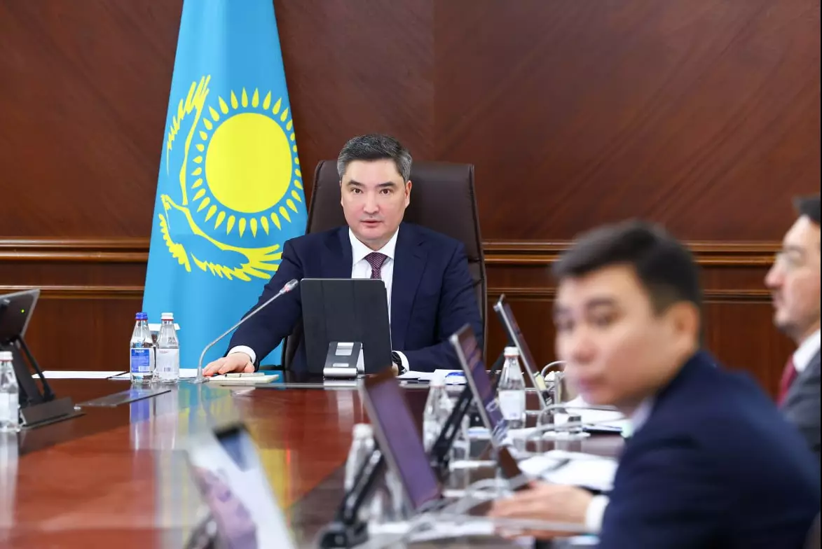 Олжас Бектенов призвал воспитывать бережное отношение к воде с детства
