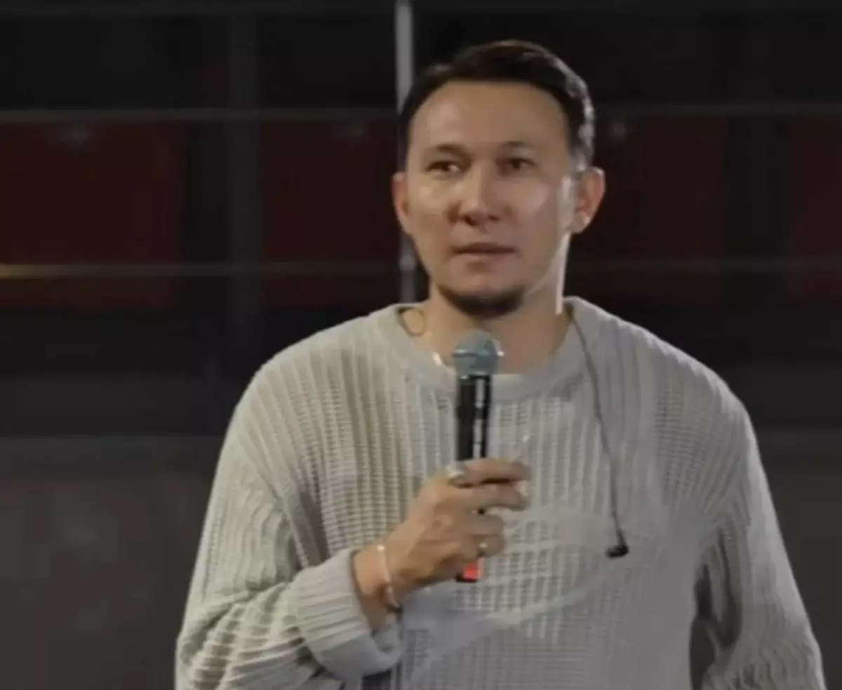 Казахстанский коуч публично оскорбил мать особенного ребенка