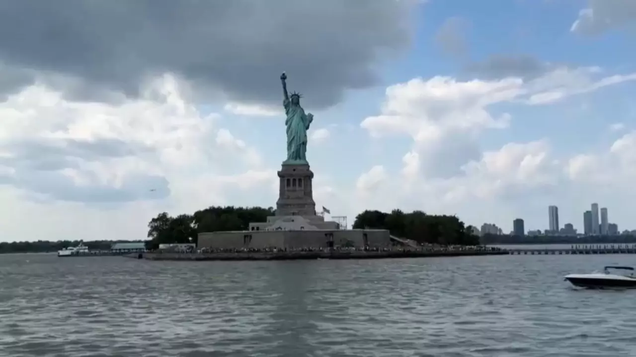 АҚШ Иранның сауда серіктестеріне 25% тариф салды