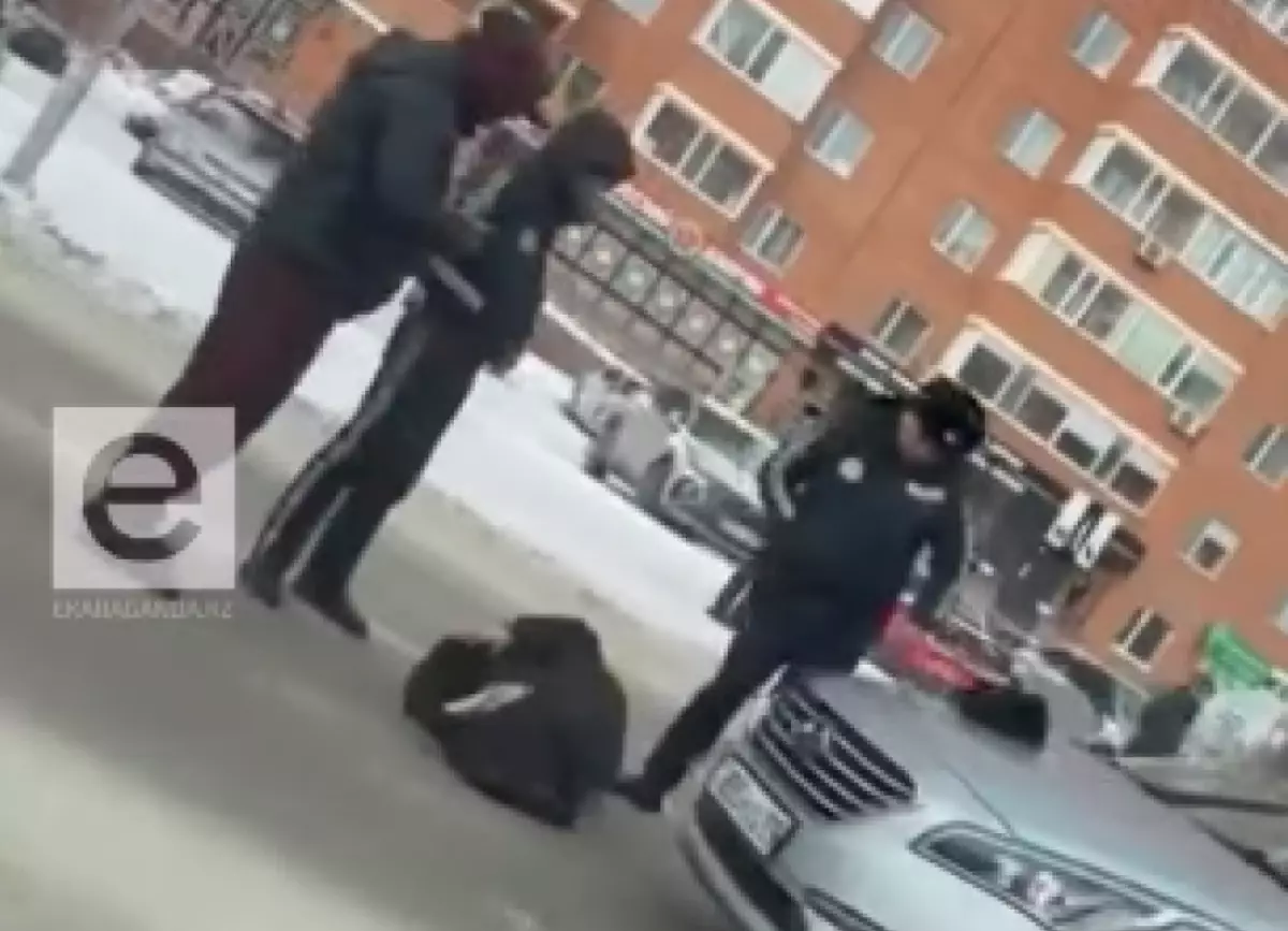 Теміртауда жүргізуші зейнеткерді қағып өлтірді (ВИДЕО)