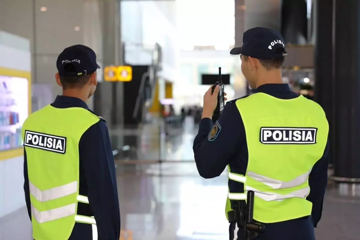 Напавших на полицейского отпустили в Костанайской области (ВИДЕО)