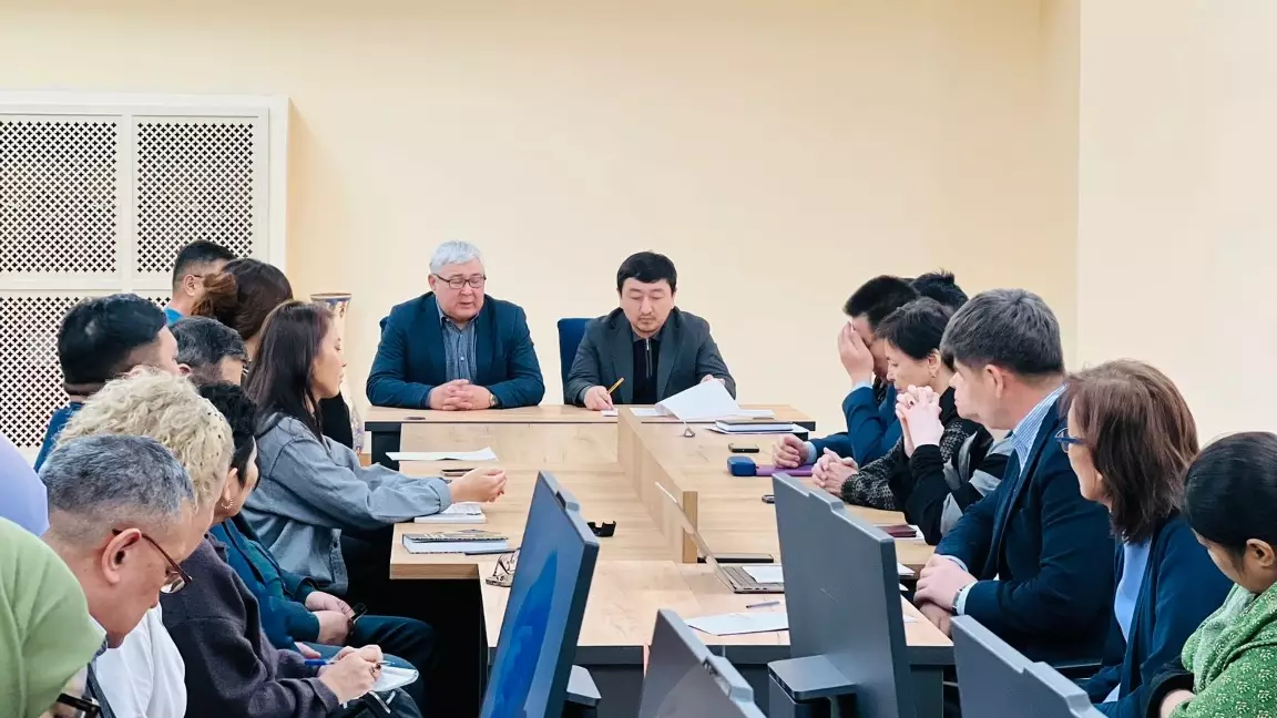 Ғылым ордасында қолжазба мұраны сақтау және зерттеу мәселелері талқыланды