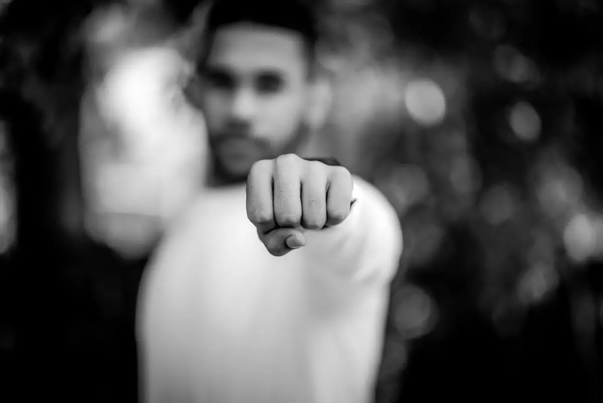 Охранник избил ребенка с аутизмом в Павлодарской области