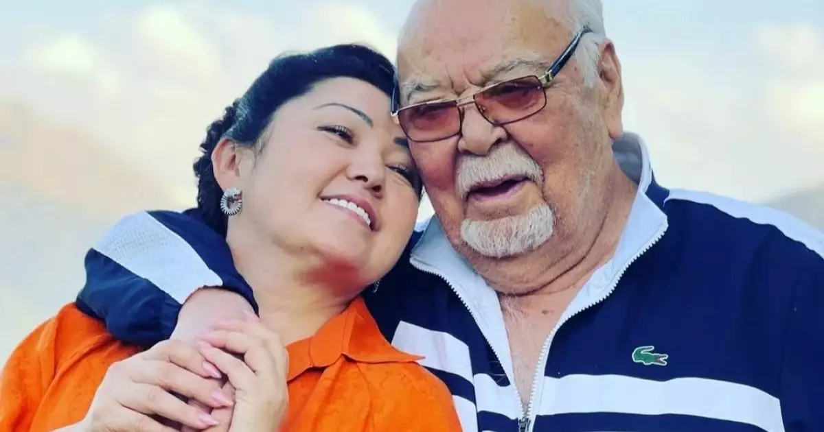  Бағдат Әшімова марқұм Асанәлі Әшімовке арнап жүрекжарды видео жариялады 