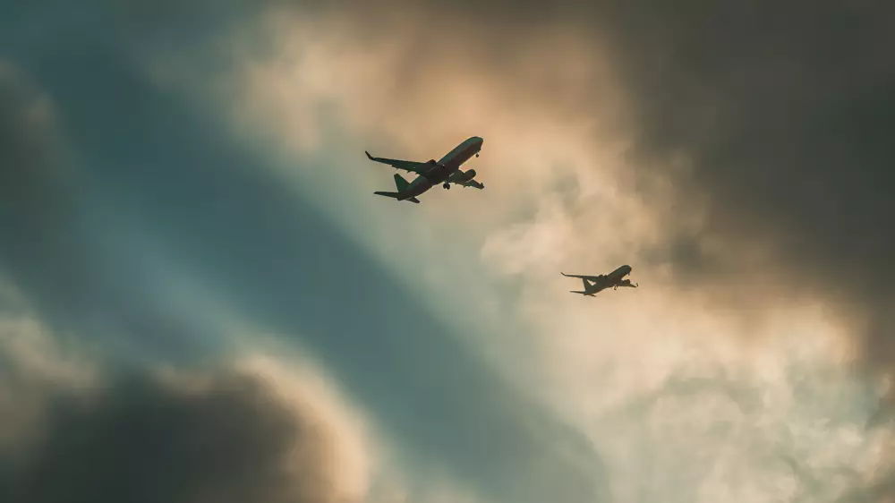 Қазақстан аспанында қауіпті жағдай болды: комиссия тергеу жүргізеді