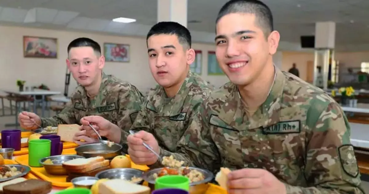   Әскерилердің асханасы: азық-түлік үлесі өсті, рацион кеңейді   