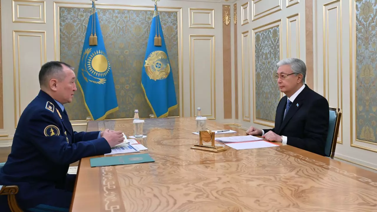 Мемлекет басшысы Қорғаныс министрін қабылдады