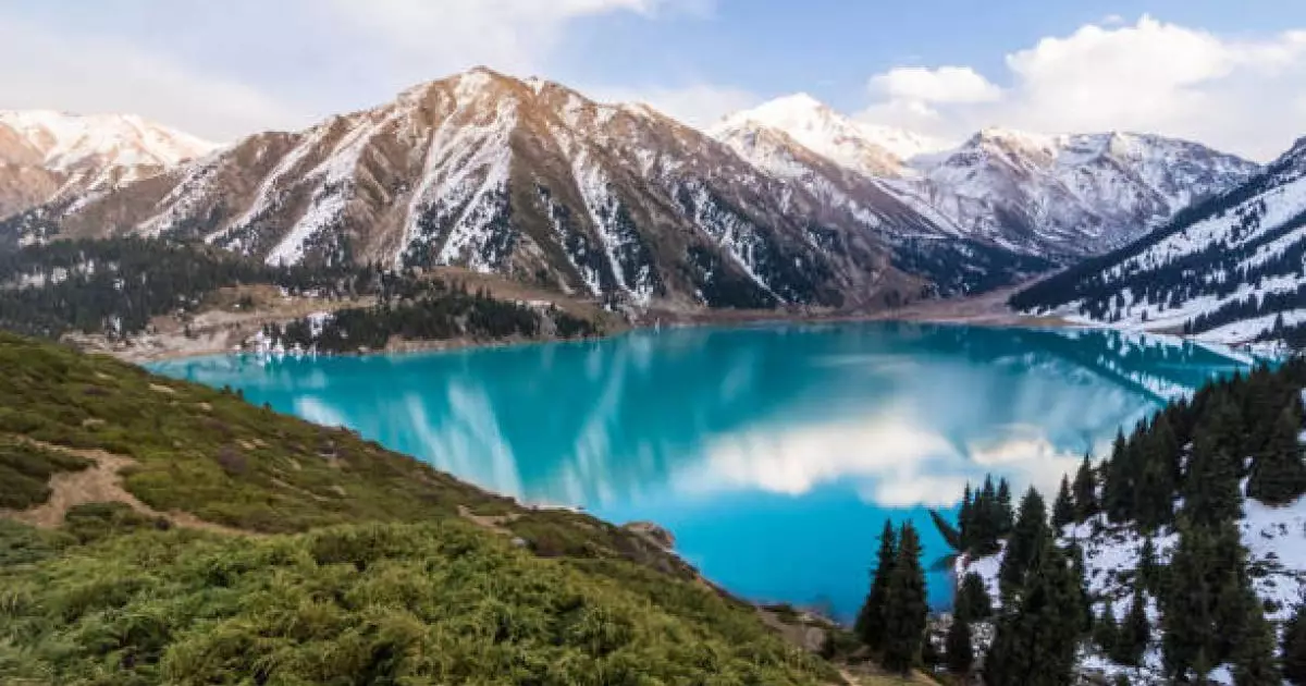  Vogue Қазақстанды үздік туристік бағыттардың қатарына қосты 