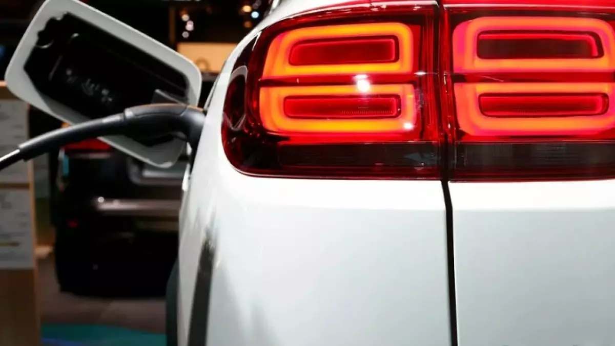 Гибридті көлік айдау қауіпті ме