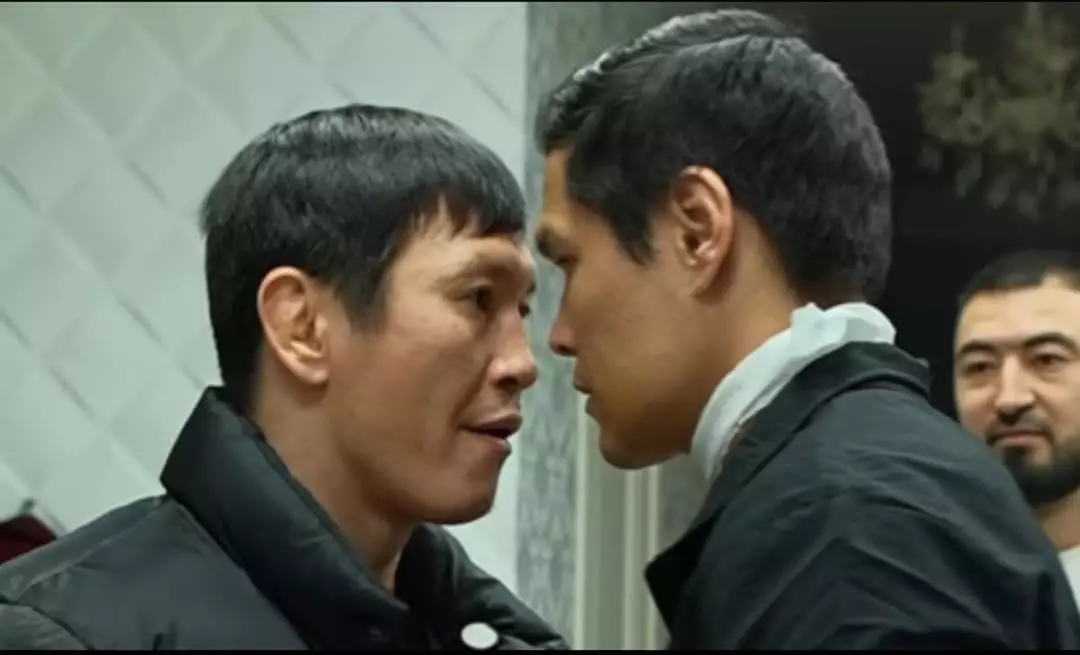 Данияр Елеусінов пен Әнуарбек "Мотиватор" шаштаразда сөзге келді (ВИДЕО)