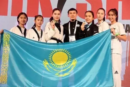 После пяти медалей в Бахрейне: тренера юношеской сборной РК по таэквондо уволили