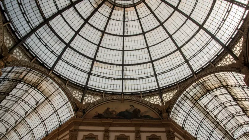 Луврдан ұрланған зергерлік бұйымдар гараждан табылды