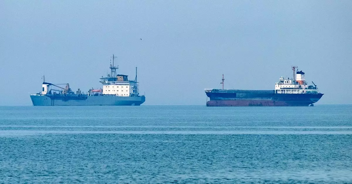 Политолог объяснил причины атак Украины на суда Казахстана и рассказал о возможных последствиях.