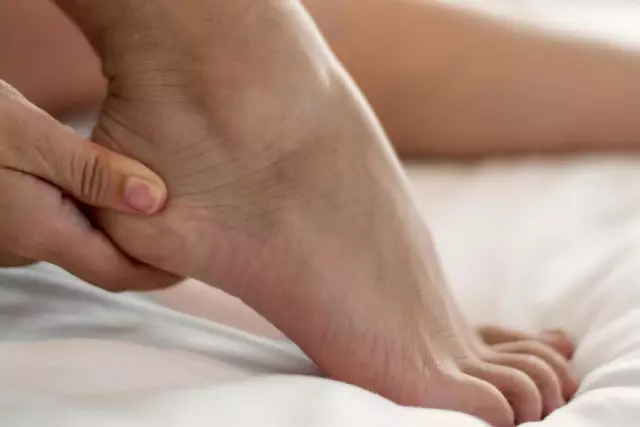 Африкада турист әйелдің аяғын жұлып әкеткен