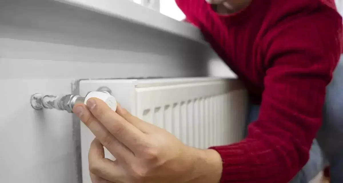 Изношенные сети дали сбой: без отопления остался целый микрорайон в Темиртау