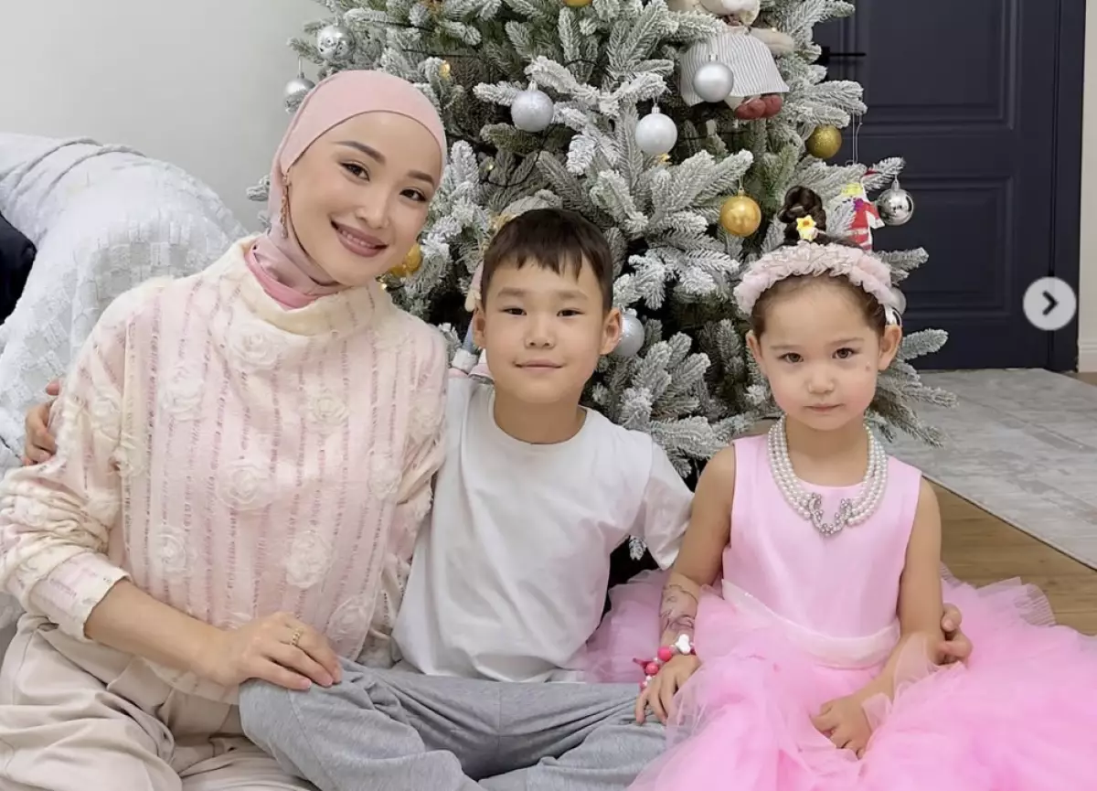 «Сұлулығына сөз жоқ»: Мөлдір Әуелбекованың қызы елдің назарын аудартты (ВИДЕО)