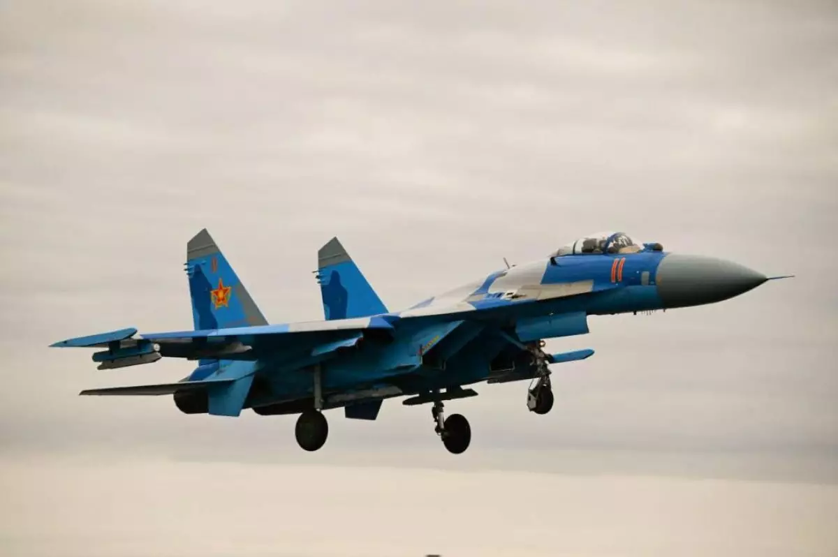 Военные летчики Казахстана приступили к учебно-тренировочным полетам