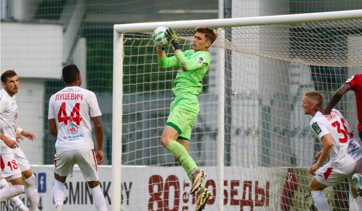 Клуб Ломтадзе подписал экс-голкипера «Каспия»