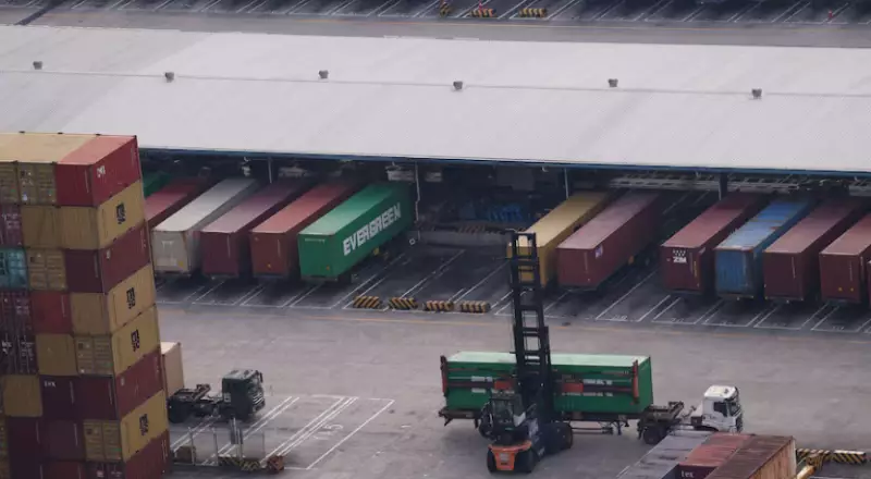 Китай завершил 2025 год с рекордным торговым балансом, несмотря на давление Трампа