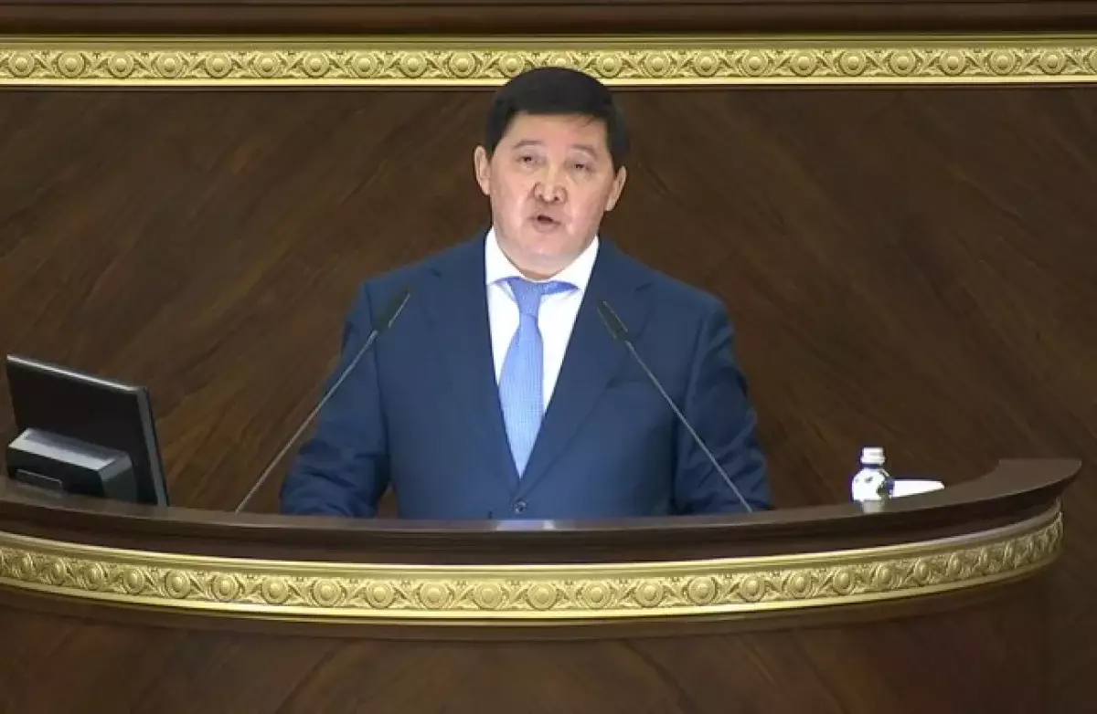 «Прошу приходить подготовленными»: Кошанов раскритиковал чиновника