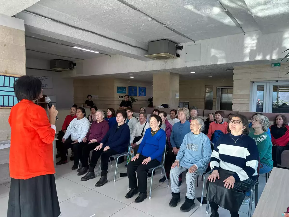 Алматының Белсенді ұзақ өмір сүру орталығында «Жаным қайта ән салды» атты музыкалық-поэтикалық кеші өтті