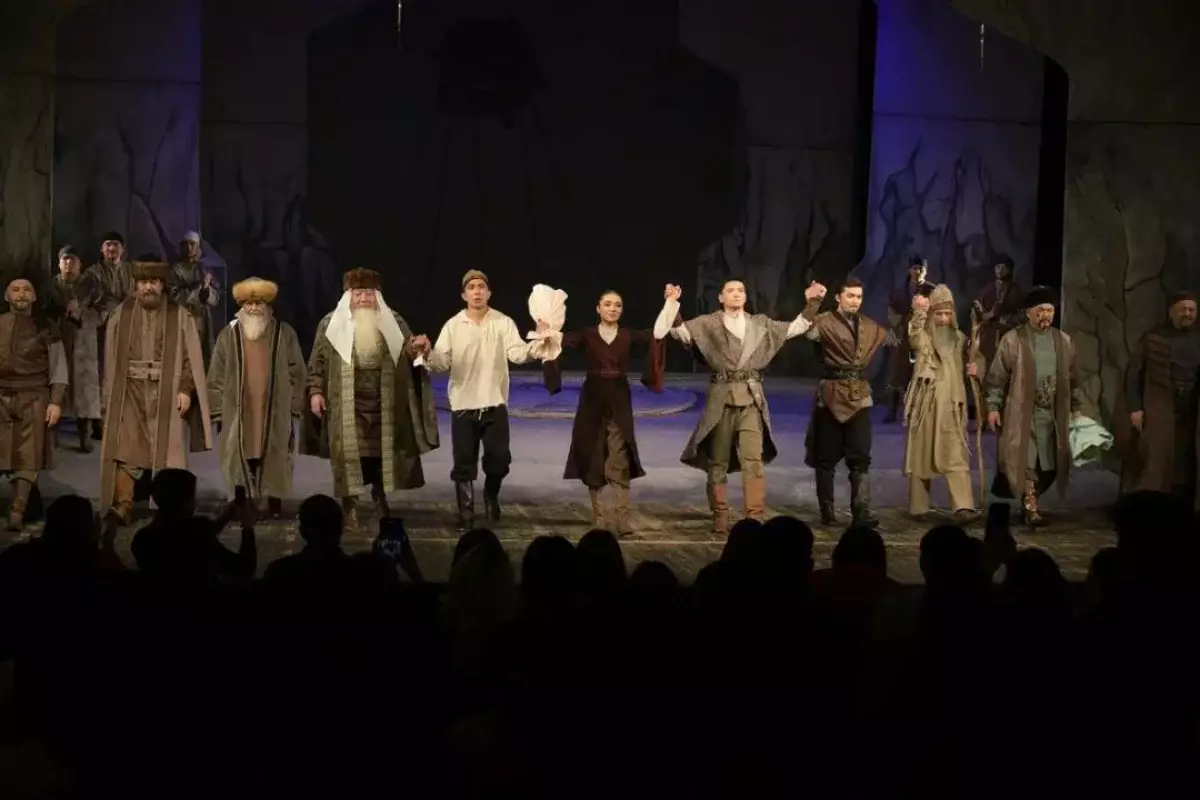 В Алматы прошел юбилейный показ спектакля «Еңлік – Кебек»