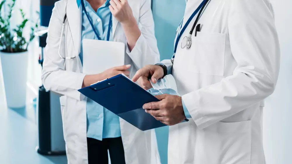 "На пороге кадрового коллапса": депутат о дефиците врачей