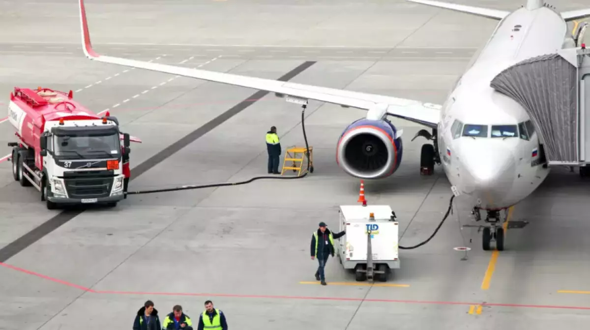 Казахстан снизил цены на авиатопливо на 20% для привлечения международных авиакомпаний