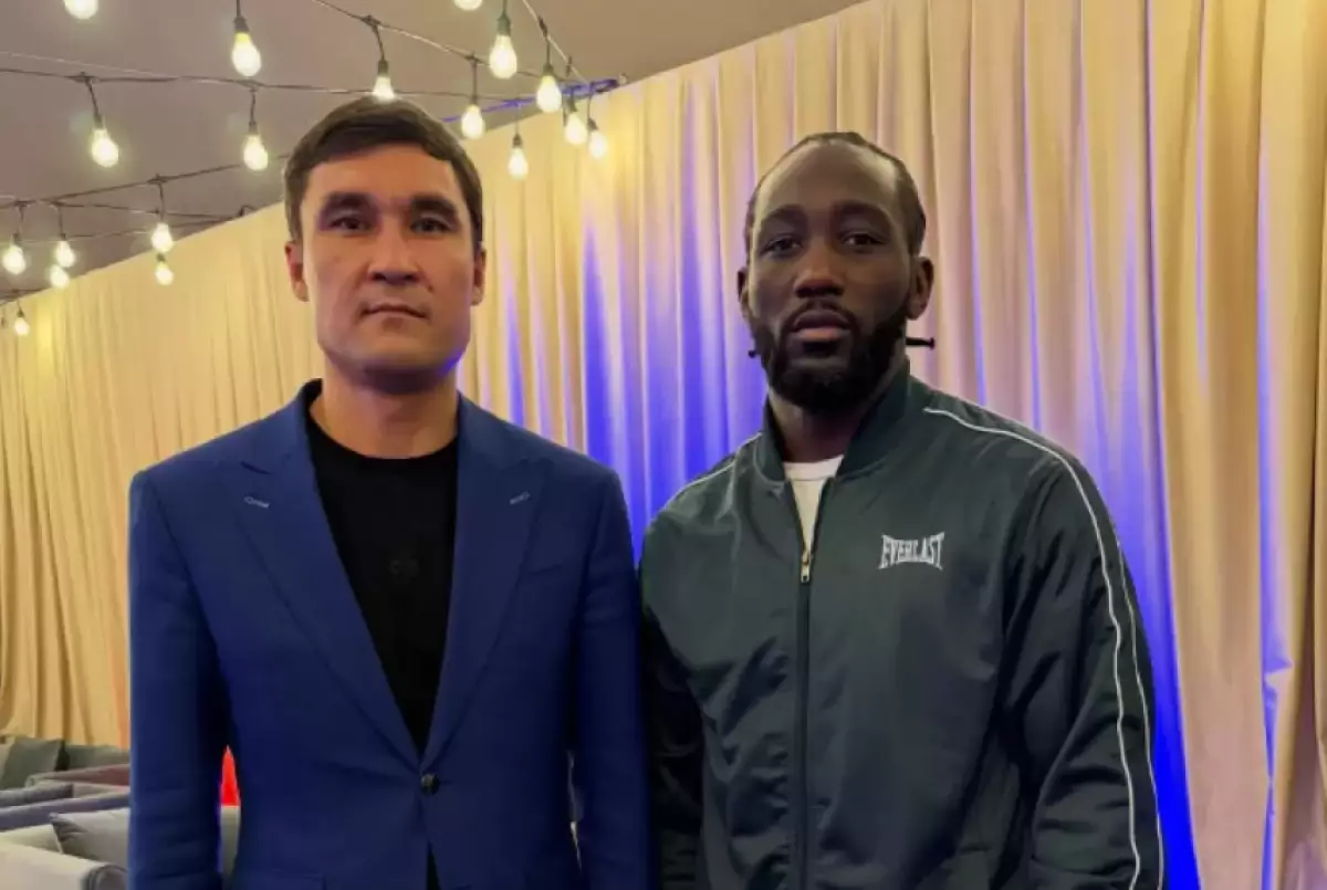 Әуесқой мен кәсіпқой рингтің жұлдыздары: Сәпиев пен Кроуфорд кездесті