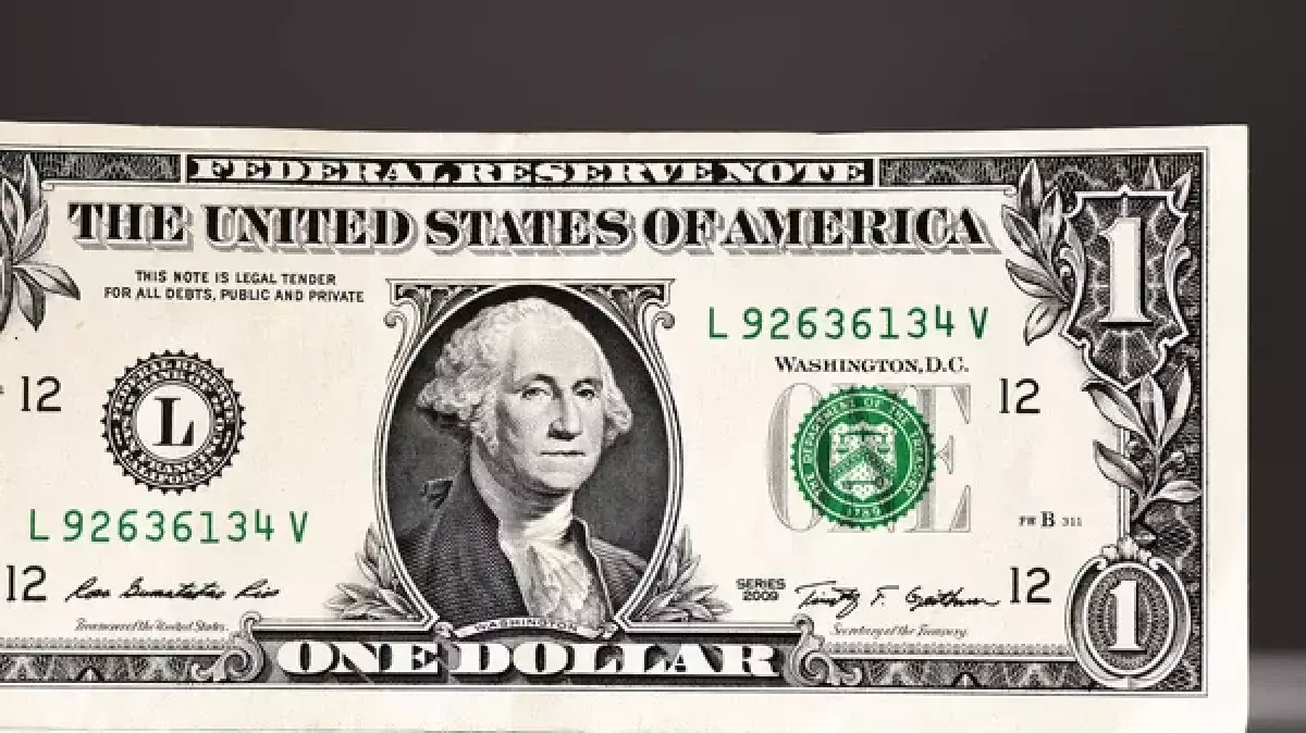Затаив дыхание: что происходит с долларом в Казахстане