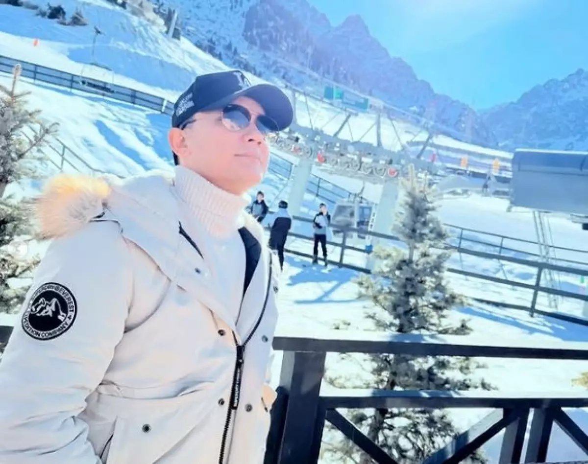 Али Окапов и Акерке Буркитбай побывали с сыном в горах