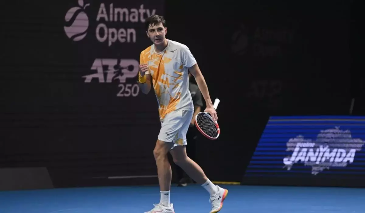 Казахстанские теннисисты вышли в четвертьфиналы турниров ATP
