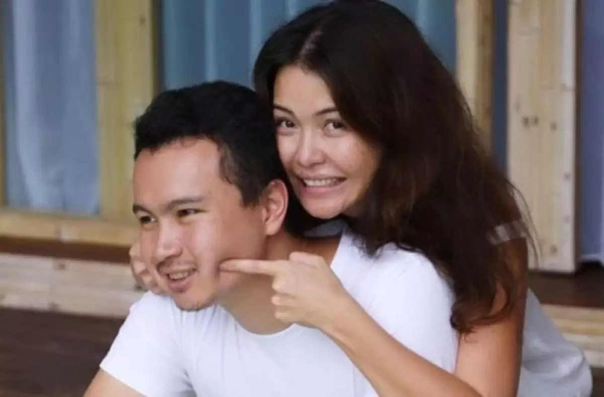 "Жалғыздықтан қорқуды қойдым": Өзінен кіші күйеуінен ажырасқан Әсел Сәдуақасова ерекше жазба жариялады