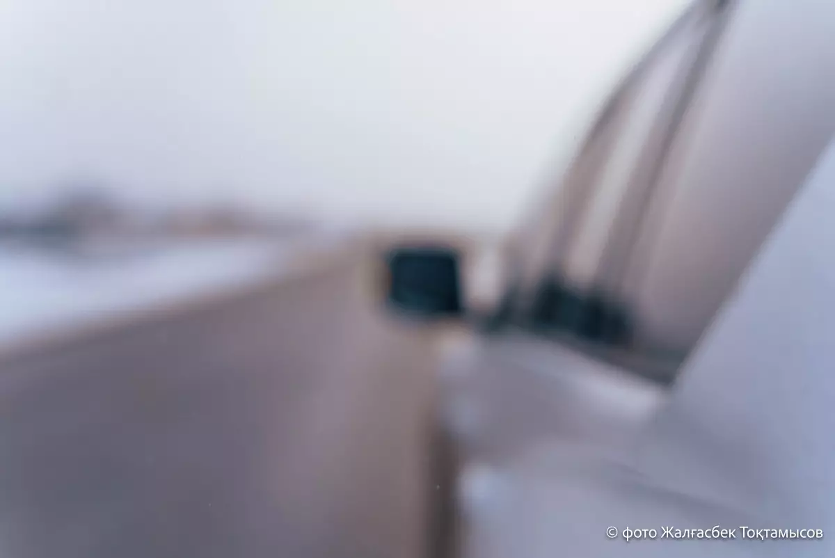 Восемь трасс в трех областях Казахстана закрыты из-за непогоды