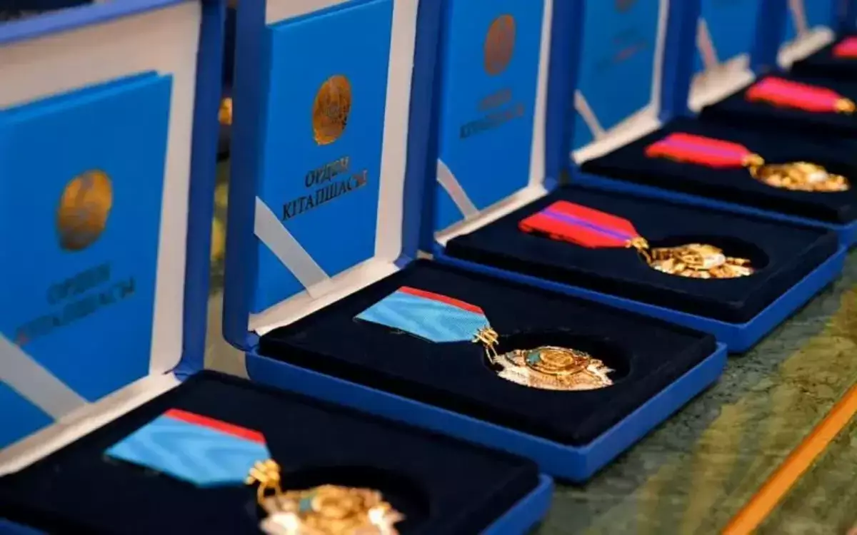 Кто и за сколько покупает звания в Казахстане - новости на Lada.kz 14.01.2026