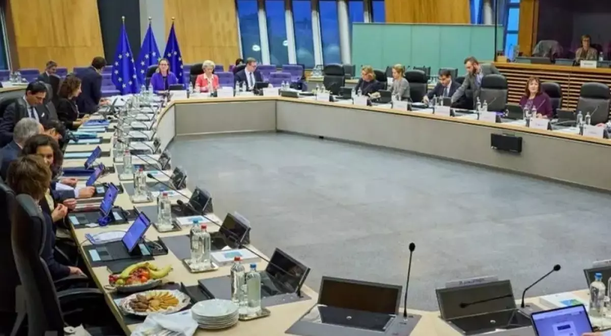 Еуропа Украинаға 90 млрд еуро береді