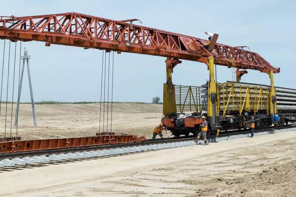 Казахстан получил кредит АБИИ на 150 миллионов долларов для строительства железнодорожного обхода Алматы.