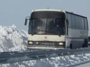 Узбекистанцы, возвращающиеся из России, застряли в Казахстане.