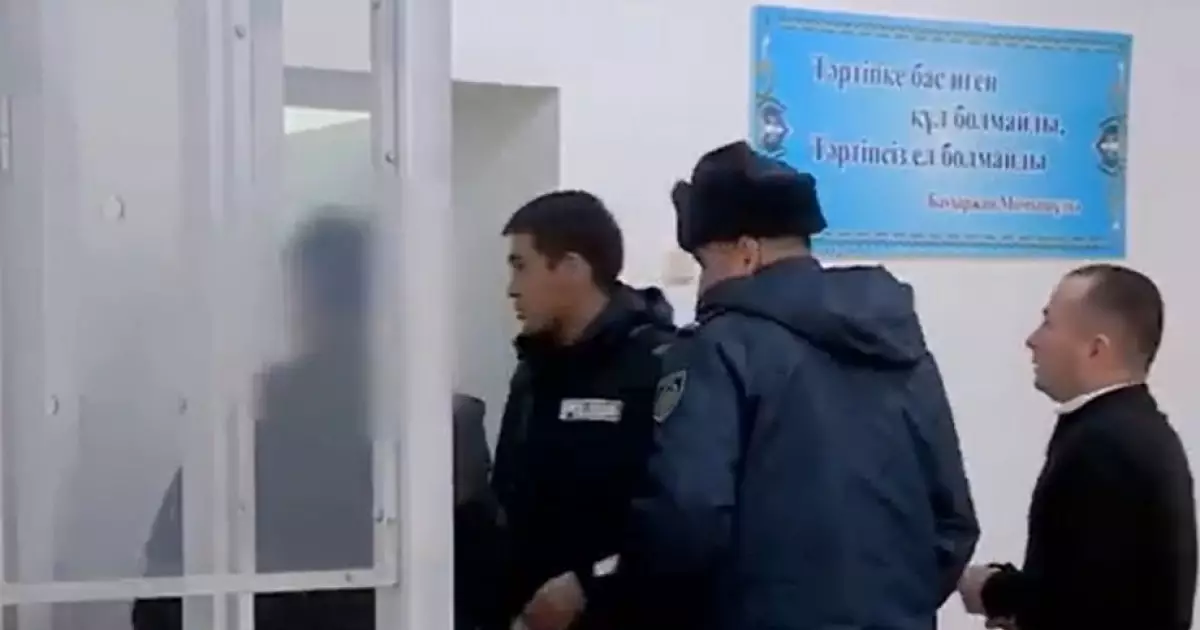   Жетісайда әкесін ұрып өлтірген адам 6 жылға сотталуы мүмкін (видео)   