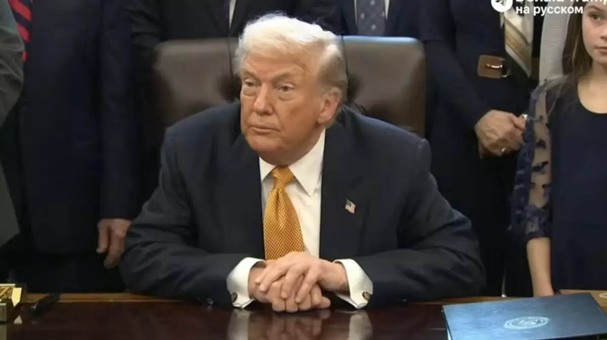 Трамп заявил о прекращении казней протестующих в Иране