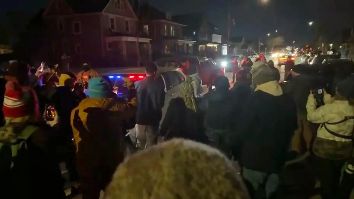 Агент ICE застрелил гражданина Венесуэлы в Миннеаполисе после атаки лопатой во время нападения.