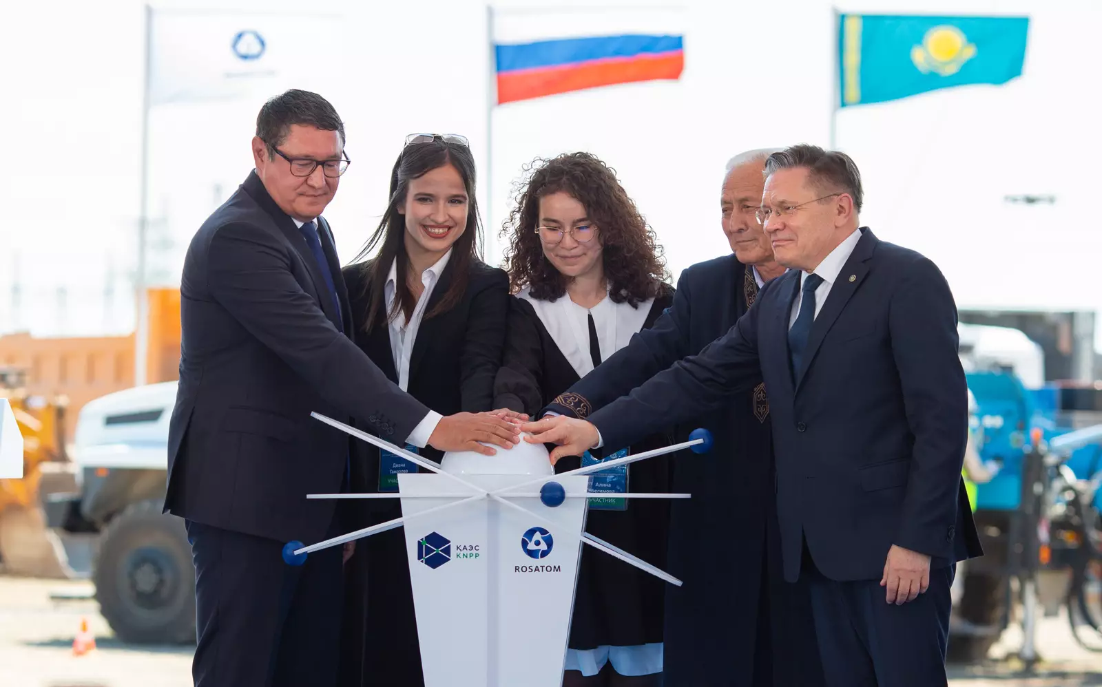 Выпускница НИЯУ МИФИ Алина Бегимова высказалась о строительстве АЭС в Казахстане.