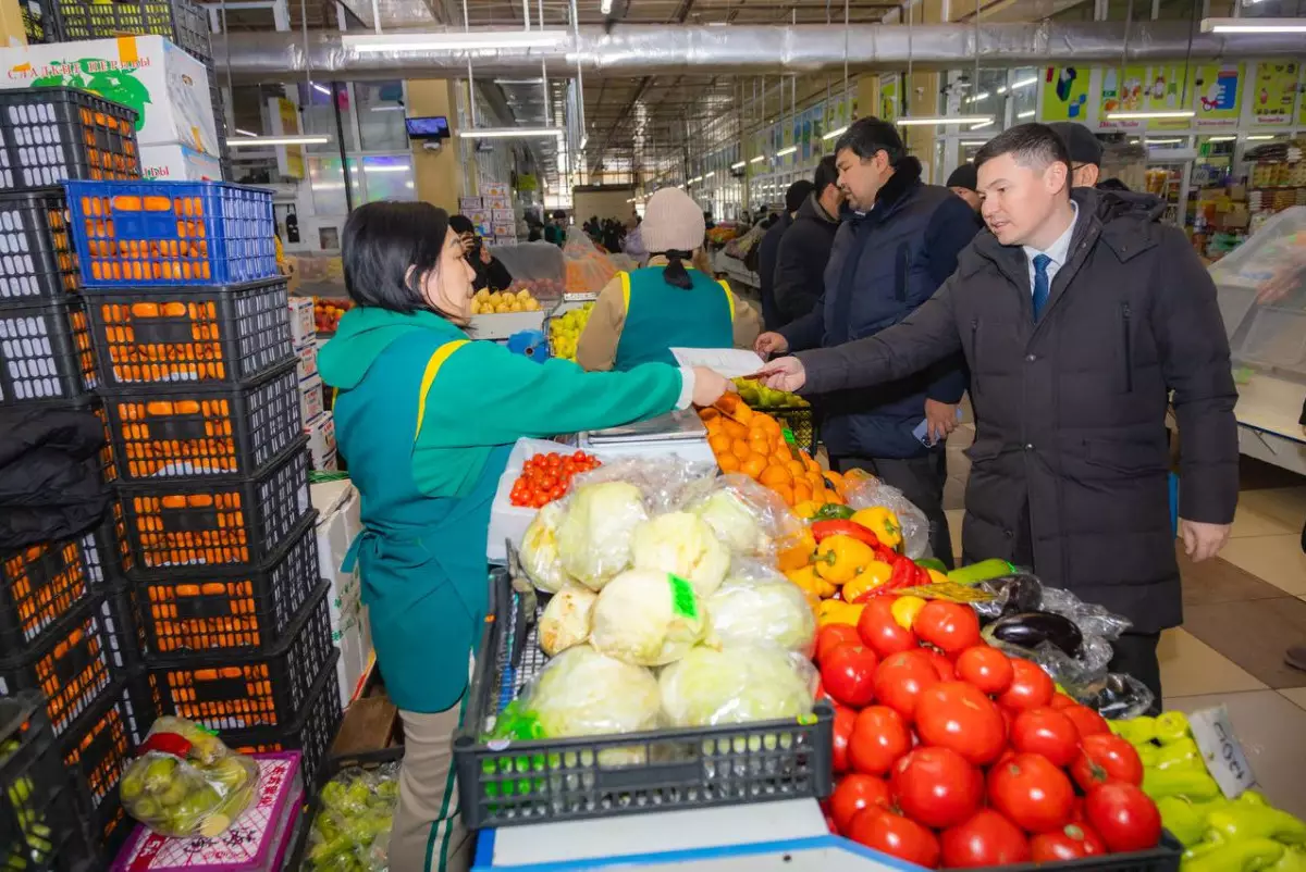 Как в Казахстане сдерживают цены на продукты